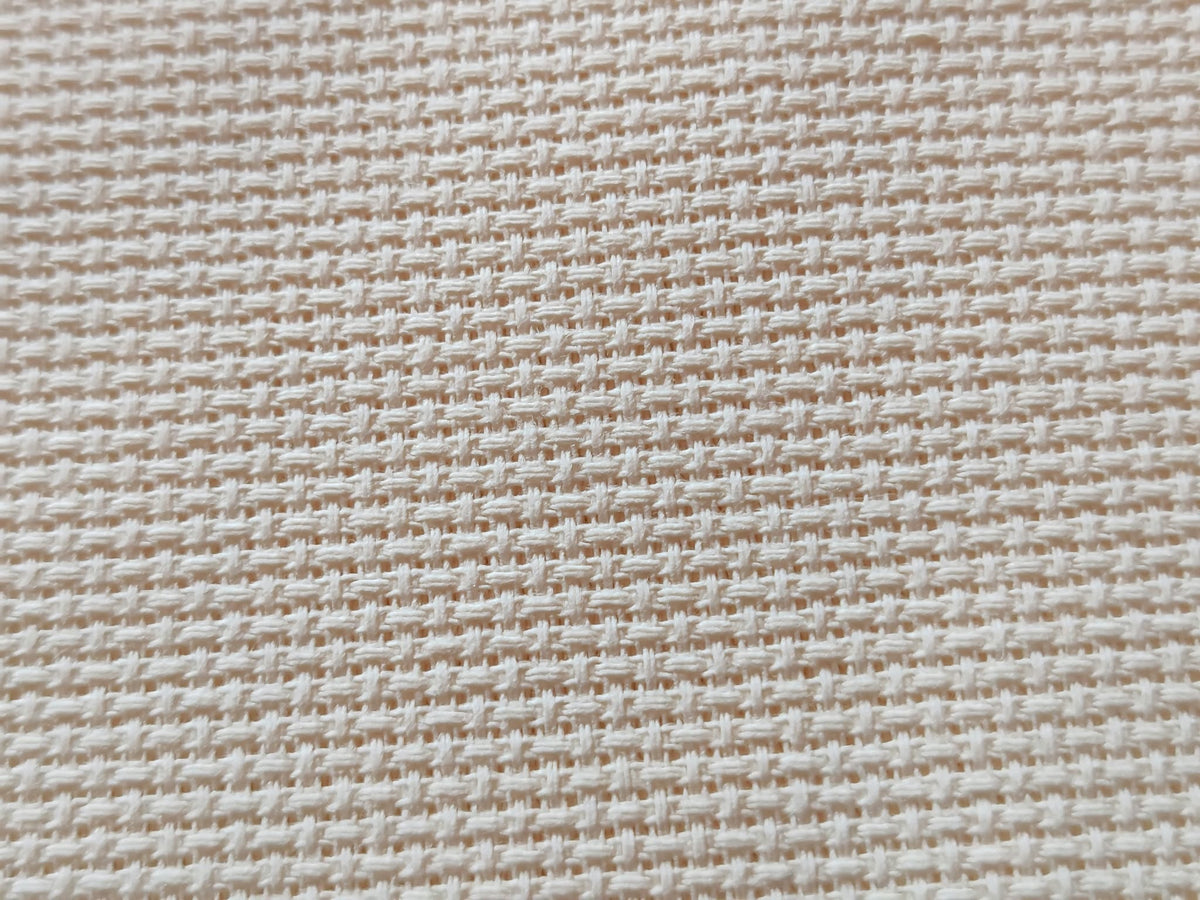 Zweigart aida keresztszemes hímzővászon 14count (5,4 öltés/cm) 150cm széles -ecrü /10cm